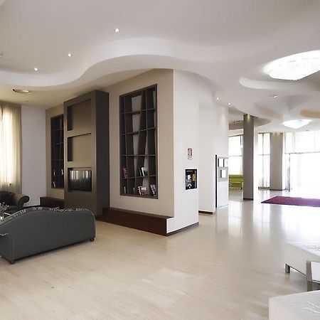 Rolling Hotel คาโซริอา ภายนอก รูปภาพ