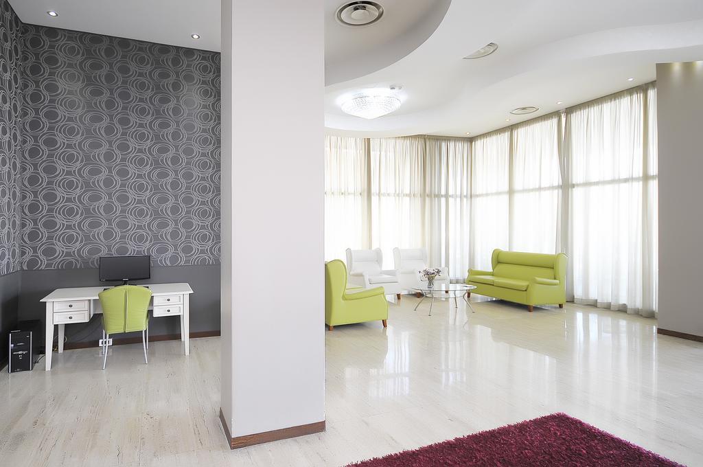 Rolling Hotel คาโซริอา ภายนอก รูปภาพ