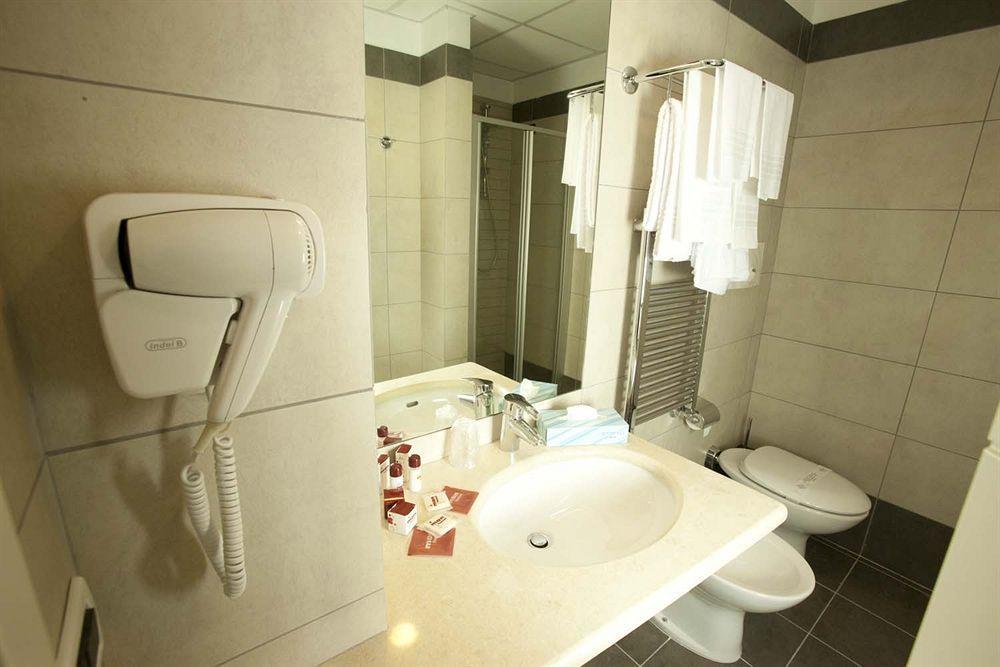 Rolling Hotel คาโซริอา ภายนอก รูปภาพ